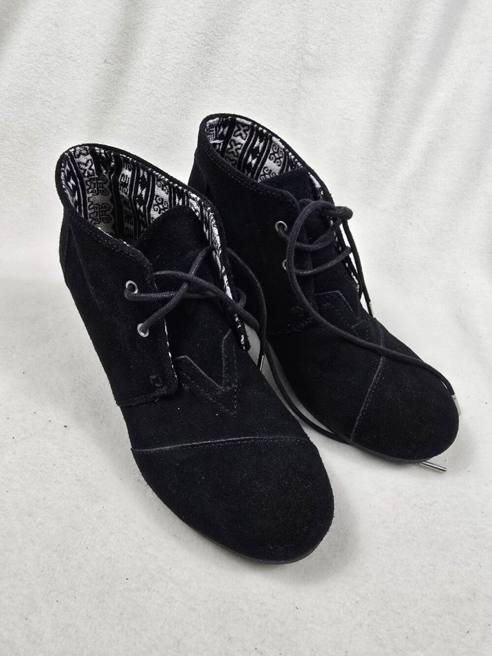 Toms Womens Size 9 Black Kala Desert Suede Wedge Booties